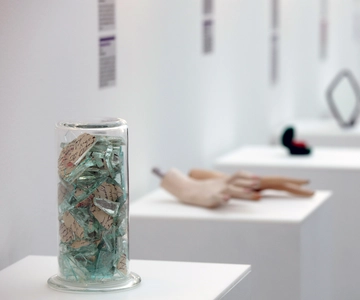 Särkyneiden suhteiden museo, johon ei tarvitse maksaa lippua