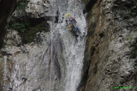 Bovec: excursion d'une demi-journée en canyoning