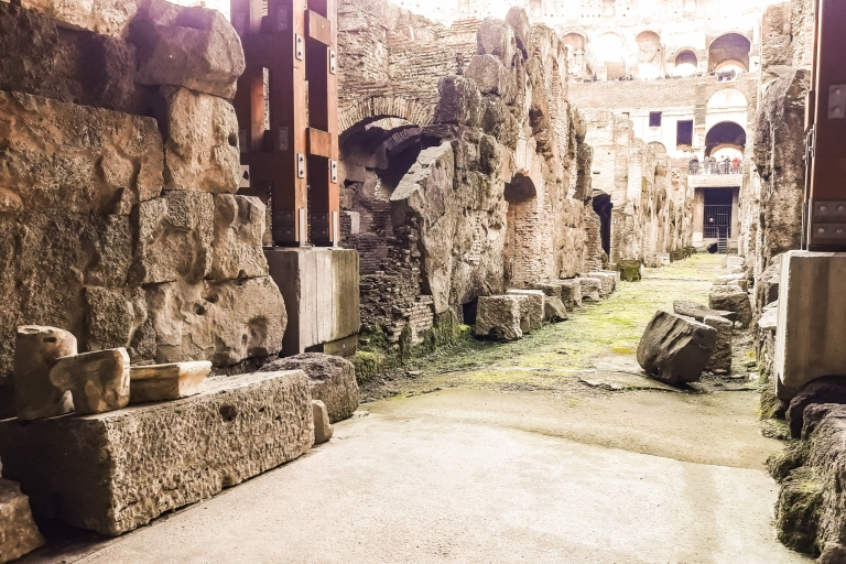 Koloseum: wycieczka po podziemiach i starożytnym RzymieWycieczka do podziemi Koloseum i starożytnego Rzymu