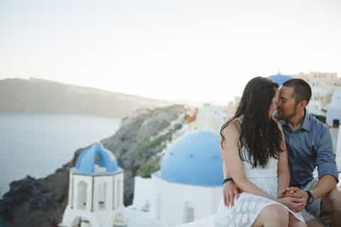 Santorini: Walking Photo Session with Private Photographer