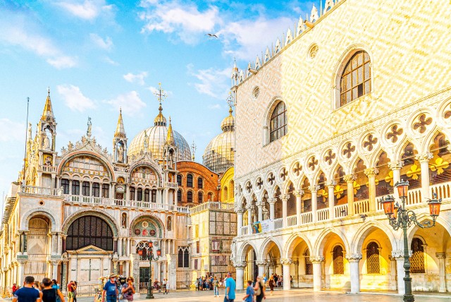 Visit Venice St Mark's Basilica and Doge's Palace Fast-Track Tour in Veneza