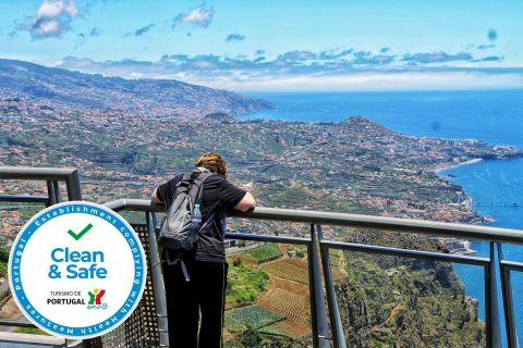 Madeira: 3-Hour Cabo Girao, Camara de Lobos 4x4 Tour