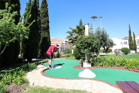 Vilamoura: familiegolfparkspelVilamoura: Familie Golf Park 2 Banen (36 Holes) Spel