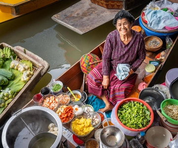 Vanuit Bangkok: Spoorweg & Damnoen Saduak Drijvende Markt Tour