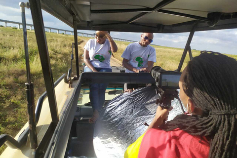 Nairobis nationalpark, elefanter, giraffer och Bomas-dagsturNairobi nationalpark, elefanter, giraffer och Bomas dagsutflykt