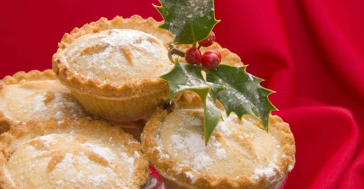 Stonehenge, Stratford, Bath: Full-Day Xmas Tour from London