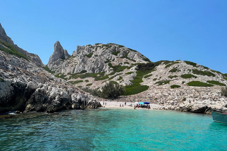 Marseille: Rent a private boat with a skipper private boat trip to calanques du frioul