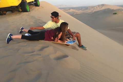 Van Ica of Huacachina: Dune Buggy bij Sunset & SandboardingPrivérondleiding