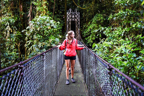 La Fortuna: Waterval, Arenal-vulkaan en Warmwaterbronnen Tour