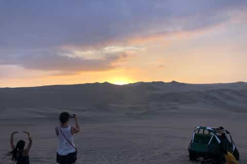 From Ica or Huacachina: Dune Buggy at Sunset & Sandboarding