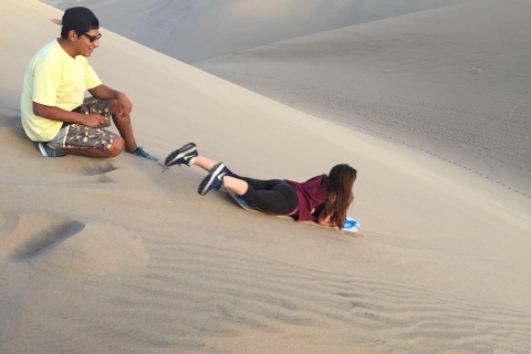 Depuis Ica ou Huacachina: Dune Buggy au coucher du soleil et sandboardVisite privée