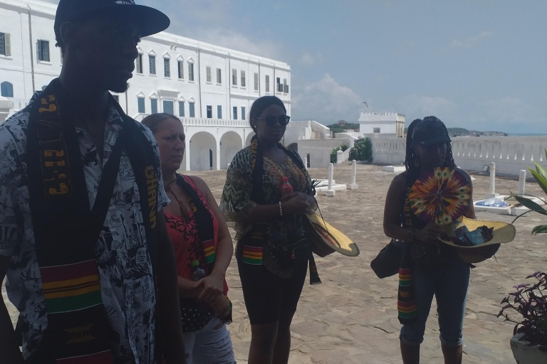 Z Akry: jednodniowa wycieczka do niewolniczych lochów Cape Coast z lunchem