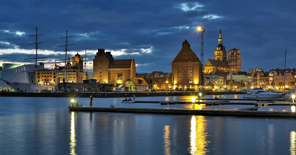 Stralsund AltstadtTour am Abend mit einem Nachtwächter