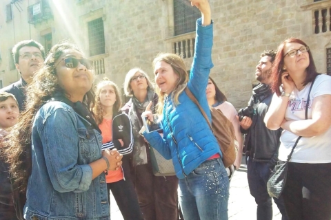 Barcelona: Sagrada Familia en stadstour met ophaalserviceEngelstalige tour in een kleine groep
