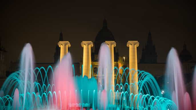 barcelona cable car sky views magic fountain castle visit