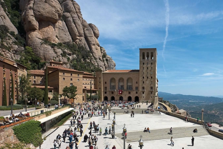 Montserrat: Morning or Afternoon Half-Day Trip with Pickup Private Tour