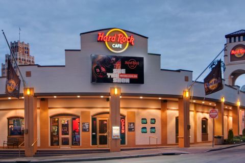 Hard Rock Cafe Meal: Niagara Falls, United States