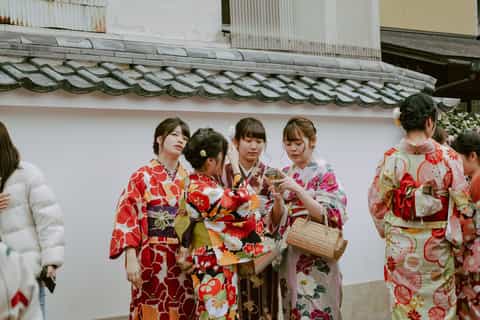 Tokyo: Kimono Experience & Self-Guided Tour with Pickup