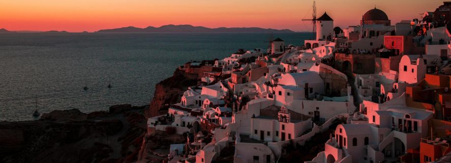Santorini: Oia auringonlaskun virtuaalikierros kotoasi