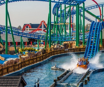 From Kraków: Energylandia Amusement Park Transfer and Entry