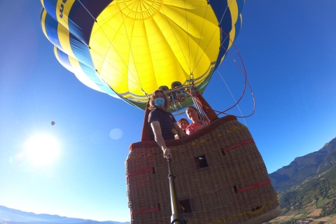Barcelona: vuelo privado en globo aerostáticoVuelo en globo aerostático con punto de encuentro