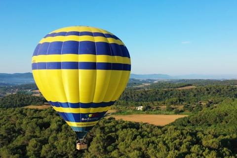 Barcelone : survol privé en montgolfière avec transfert