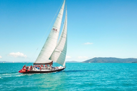 Whitsunday Islands: 3-Day 2-Night Sailing Yacht Adventure 3 Day/2 Night Sailing Tour on Condor Vessel