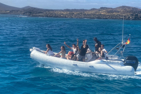 Corralejo: Lobos Speedboat, Snorkeling & Free Time