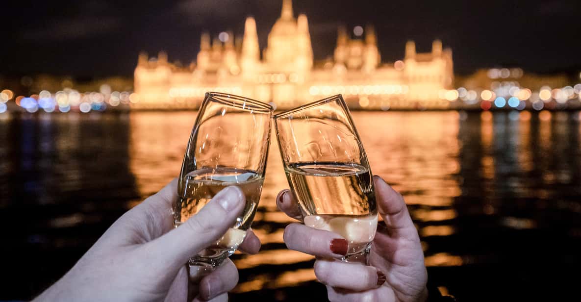 Budapest: crucero nocturno definitivo con opción de bebida