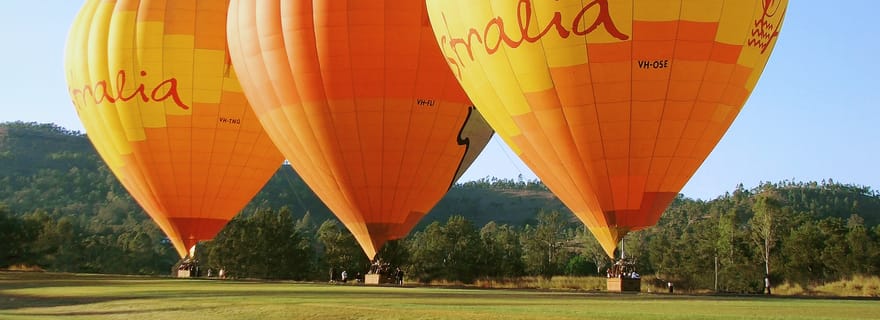 Brisbane : vol en montgolfière avec petit-déjeuner dans un vignoble