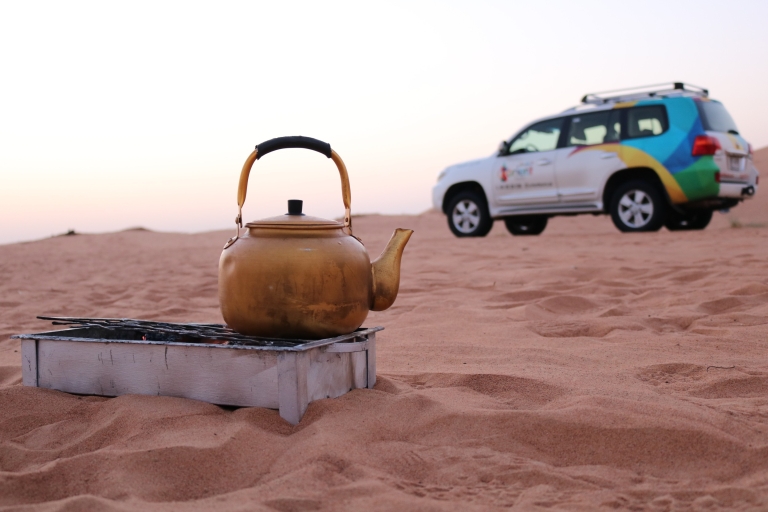 Dubái: safari matutino por el desierto con paseo en camello y sandboardTour privado