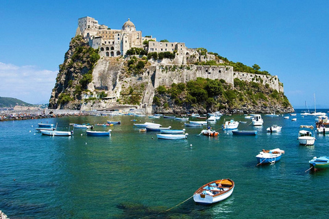 De Nápoles: Passeio de um dia em Ischia com passagens de balsa e almoçoDe Nápoles: Viagem de 1 dia a Ischia com ingressos para a balsa e almoço