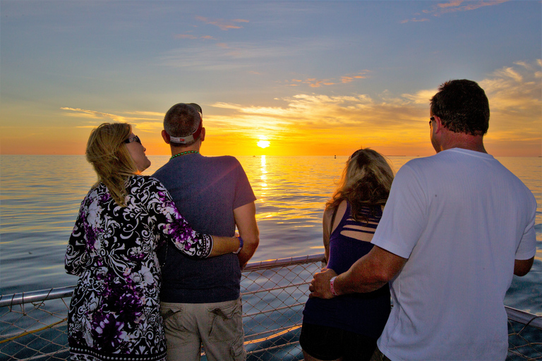 Key West: Sunset Sailing Trip with Open Bar, Food and Music