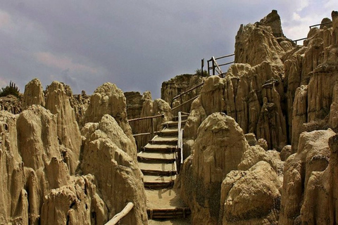 Au départ de La Paz : Excursion d'une journée à Chacaltaya et à la Vallée de la LuneAu départ de La Paz : Excursion d'une journée à Moon Valley et Chacaltaya