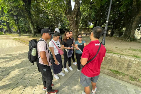 Tour privato di Intramuros a piedi a Manila