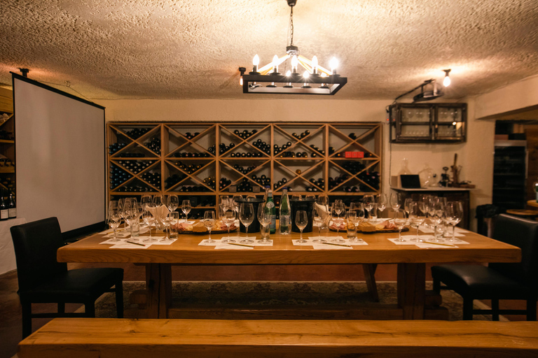 Thessaloniki: Cellar Wine Tasting of Greek Varieties