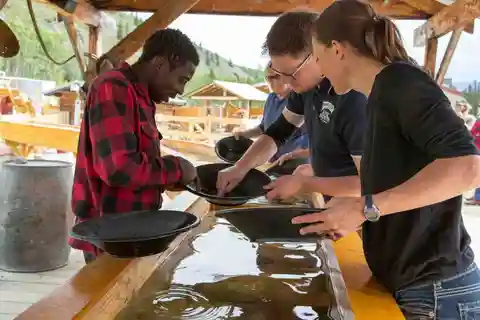 De Whitehorse: Excursão à corrida do ouro de Klondike, incluindo o Lago Emerald