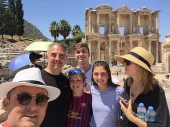 Ab Istanbul: Ephesos-Tagestour mit Hin- und Rückflug Ab Istanbul: Ephesos-Tagestour mit Hin- und Rückflug