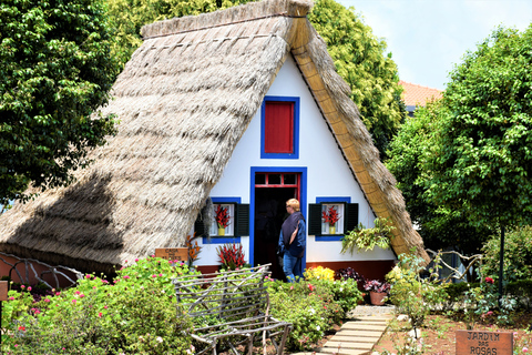 Desde Funchal: recorrido por la isla este de Santana y Pico do Areeiro