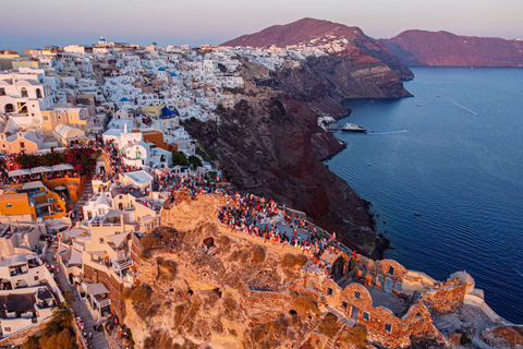 Da Fira: Tour in minibus dei punti salienti di Santorini con tramonto a Oia