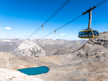 Tirano: Bernina rode trein en kabelbaan naar Diavolezza Refuge