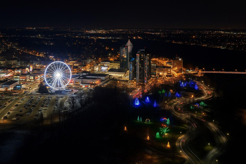 Wodospady Niagara: wieża Skylon Tower, fajerwerki i wycieczka pieszaWodospad Niagara: wieża Skylon Tower, fajerwerki i wycieczka piesza