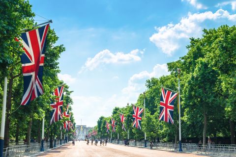 London: British Royalty Walking Tour