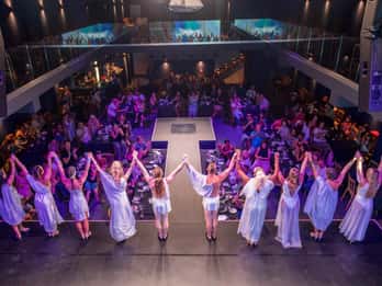 Hersonissos: Troy Dinner-Show Theatre Experience Tickets