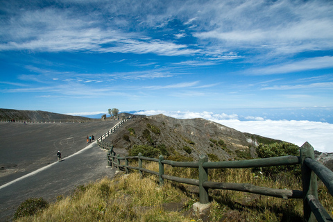 San José: lo más destacado de Cartago, volcán Irazú y aguas termalesTour privado