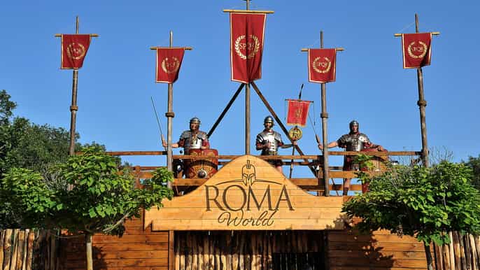 roma world ancient rome theme park entrance