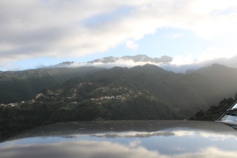 Van Funchal of Caniço: Noord-Madeira 4x4 Adventure TourPrivérondleiding