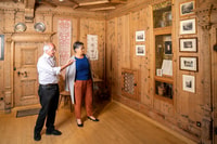 Scuol, recorrido a pie guiado por el pueblo de 2.5 horas - Housity
