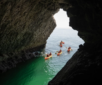 From Lisbon: Arrabida Park Small Group Kayak Tour