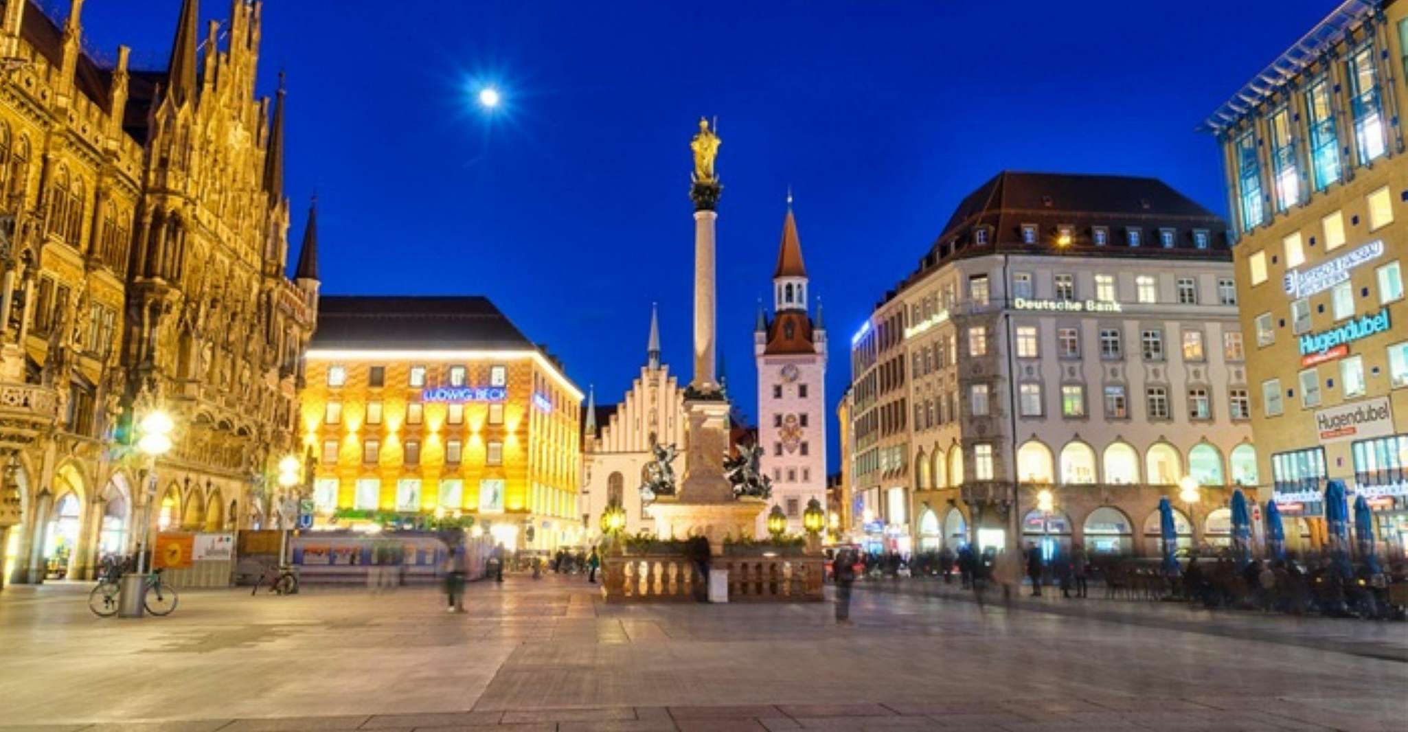 Munich: Night Watchman Torch Tour in German photo 10